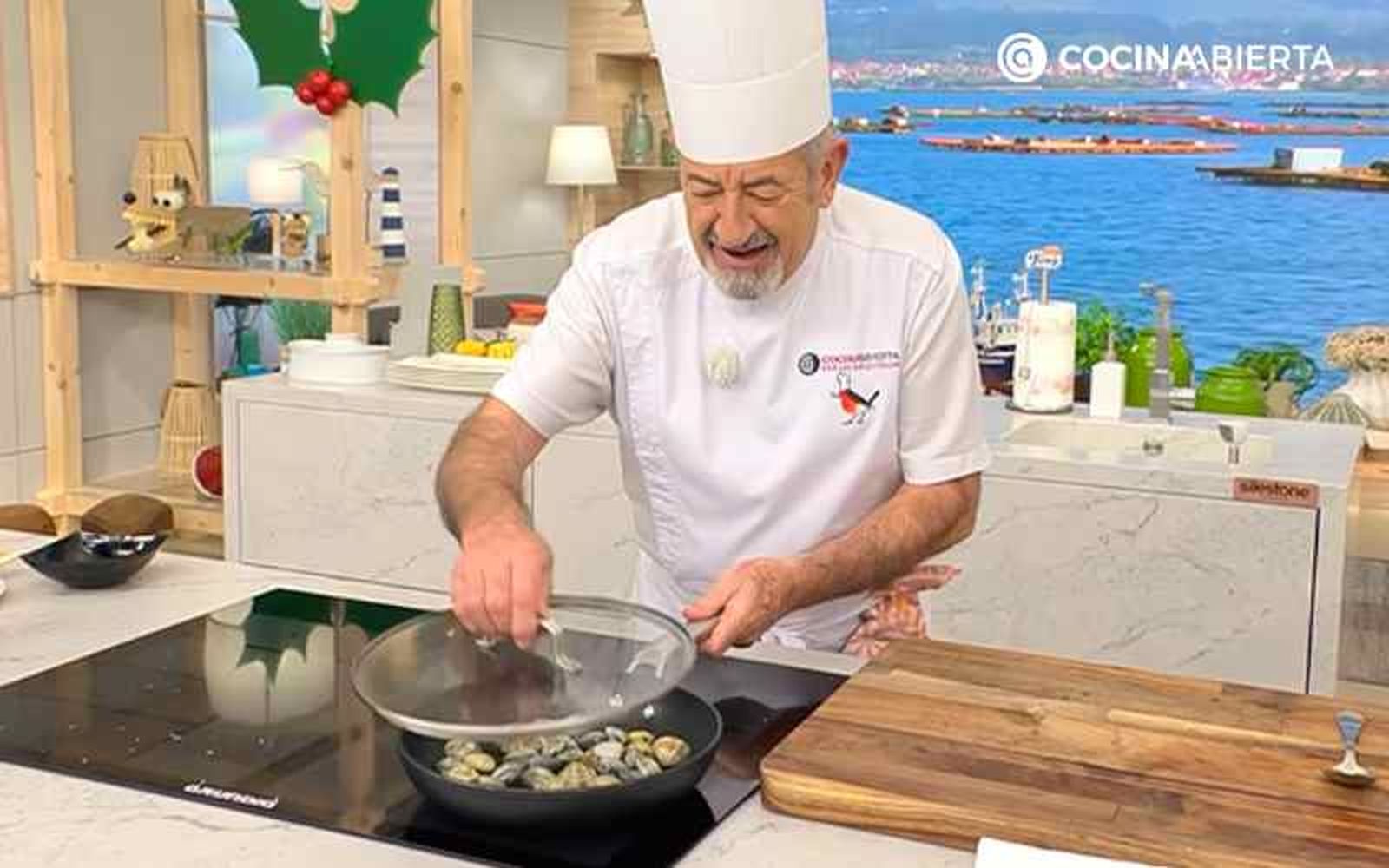 Cocina las almejas hasta que se abran Cocina las almejas hasta que se abran