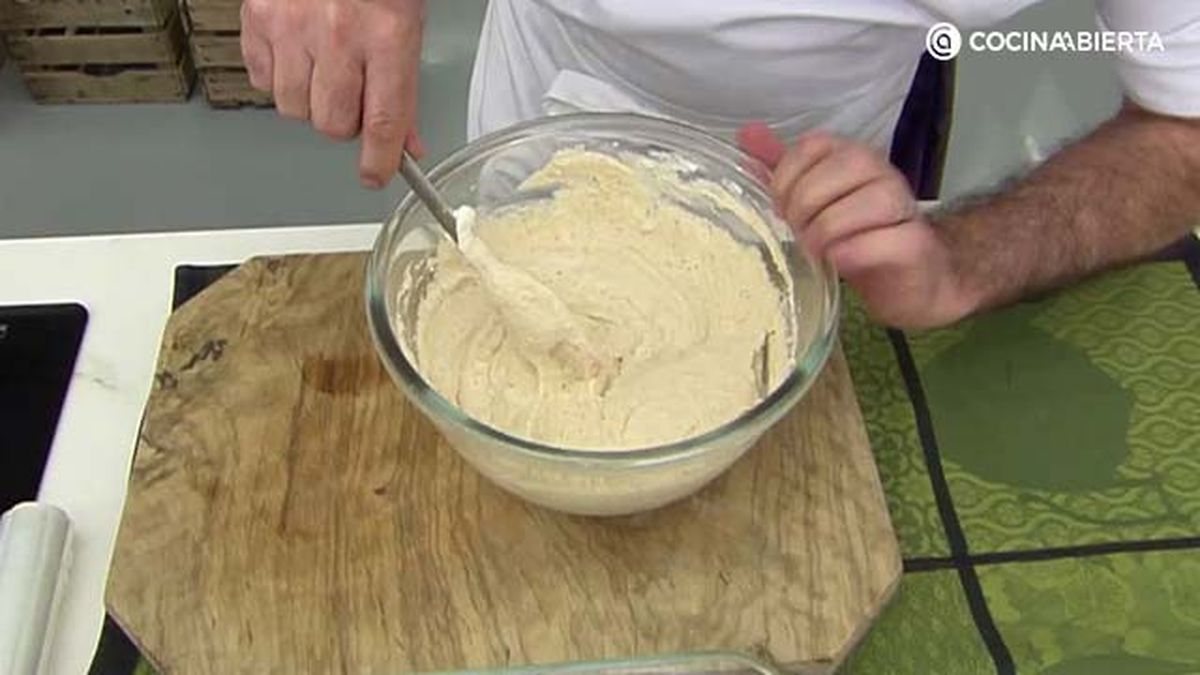 5719 2 barquillos con helado de avellana paso1