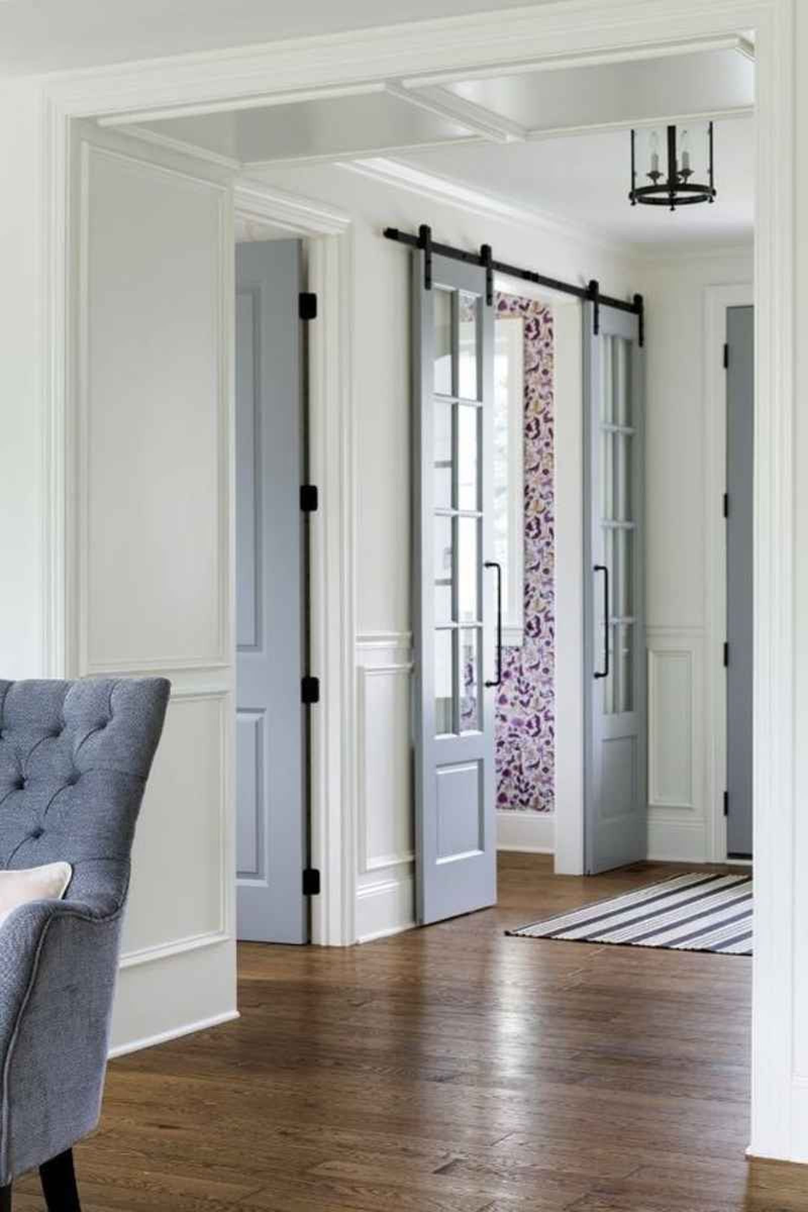 Puerta de color lila suave Puerta de color lila suave