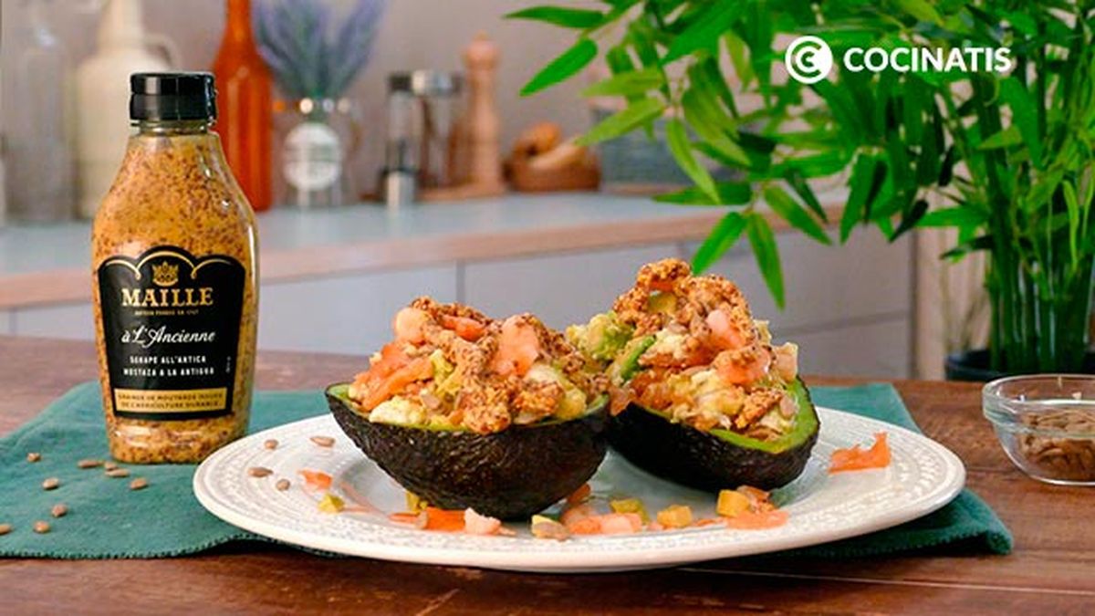 Receta de ensalada de aguacate, salmón y gambas  paso 5