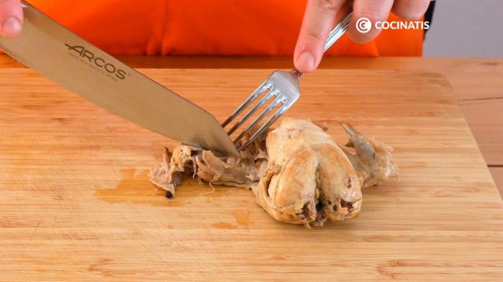 Deshuesa y limpia la perdiz, reserva la carne Deshuesa y limpia la perdiz, reserva la carne
