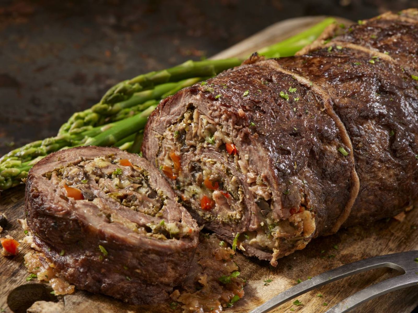 El bimi es una guarnición ideal para carnes rellenas y platos principales.