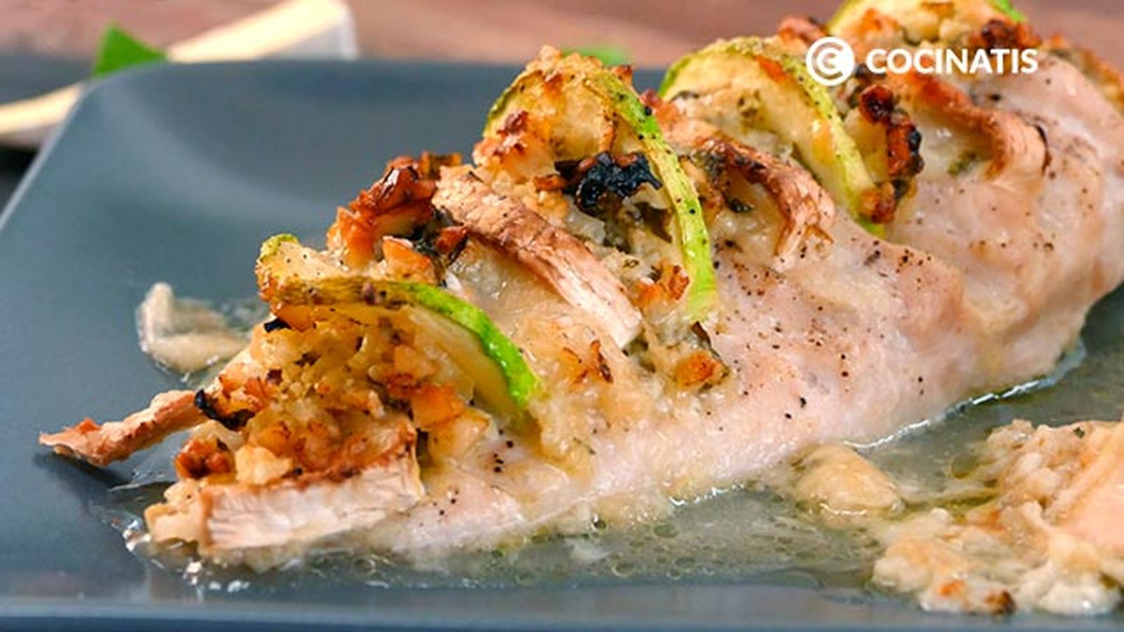 Receta de pechuga de pollo rellena al horno (pechuga Hasselback) paso 7 Receta de pechuga de pollo rellena al horno (pechuga Hasselback) paso 7