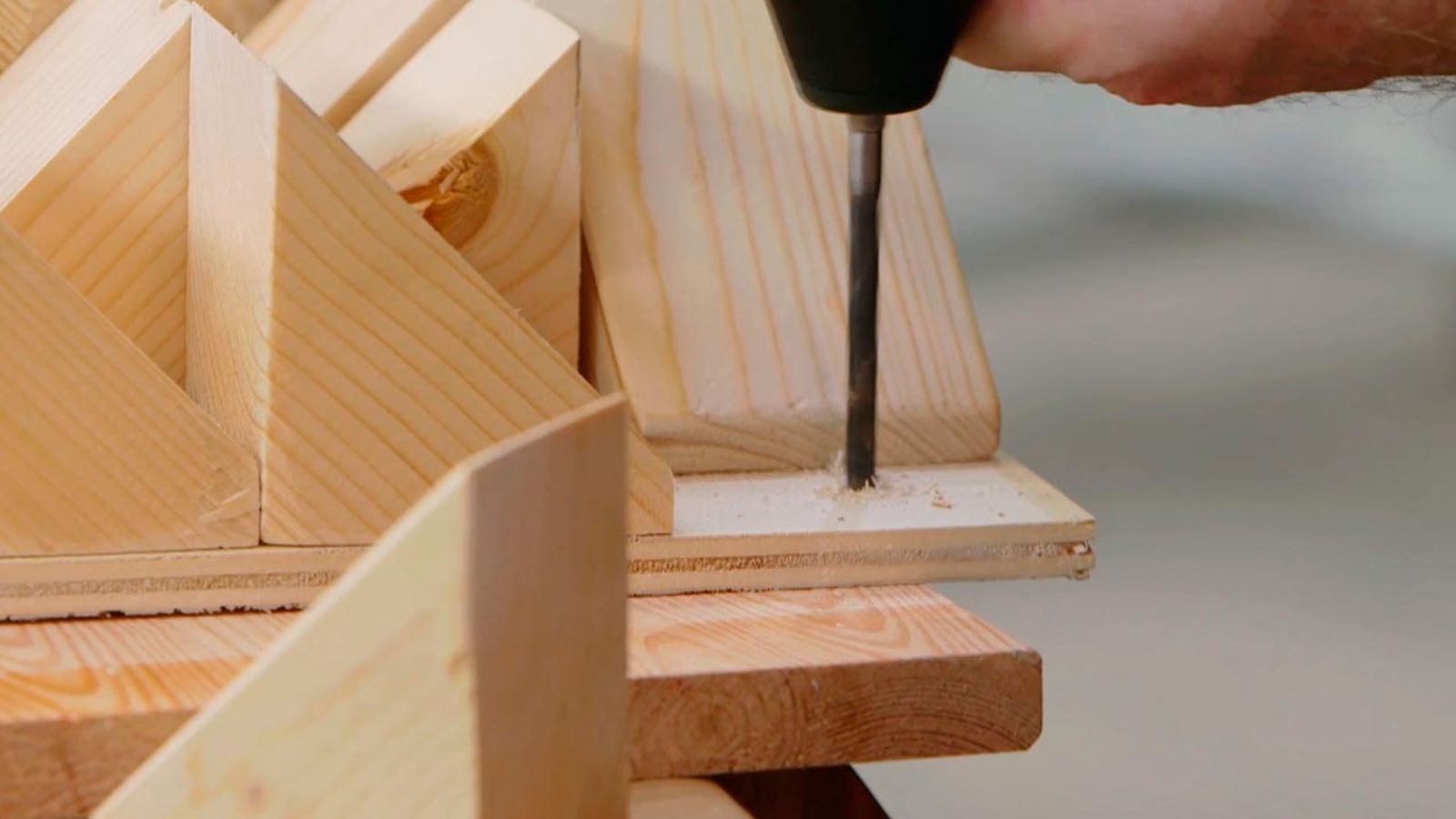 Cómo hacer un panel de madera decorativo paso 6 Cómo hacer un panel de madera decorativo paso 6