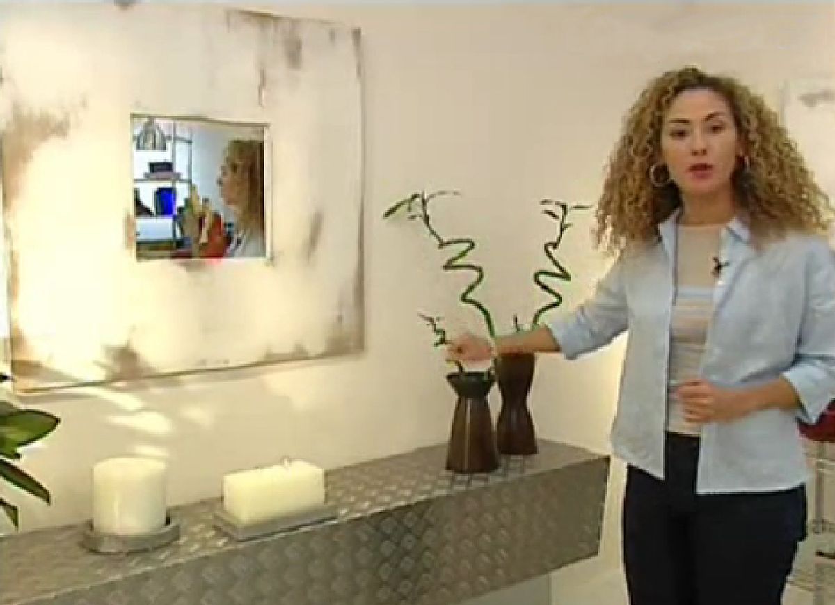 Cómo crear un marco para un espejo