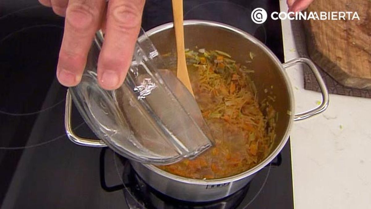 sopa de fideos con mejillones receta karlos arguinnao karl67820321 paso3