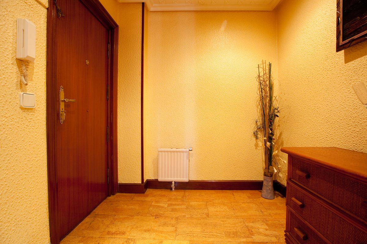 decorar un recibidor oscuro  Decogarden