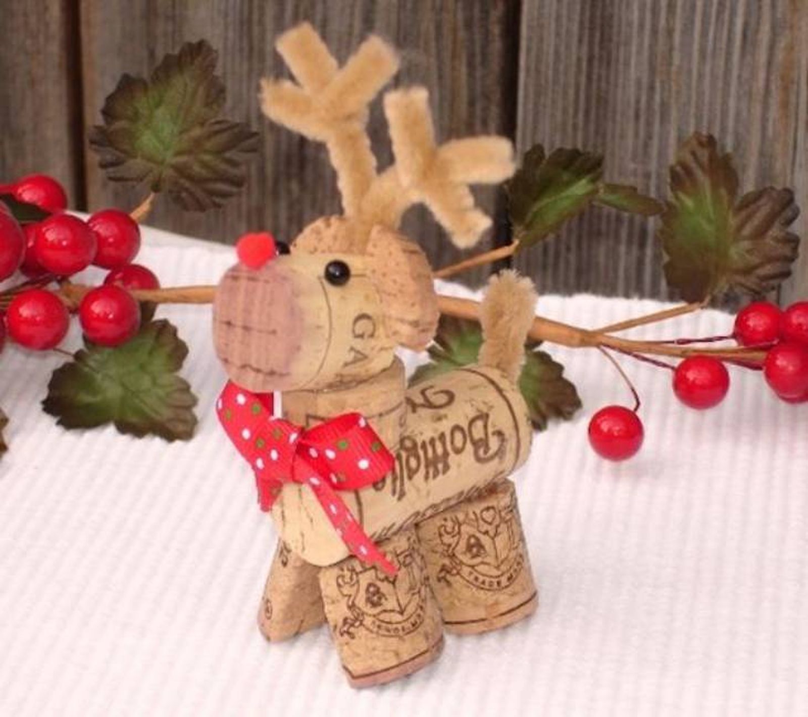manualidades corcho personajes navidenos pinterest manualidades para niños Pequeocio