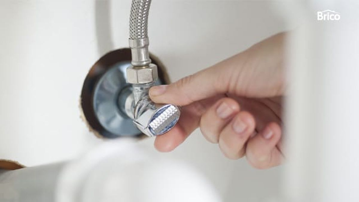 Bricomania 687 Instalar lavavajillas paso1