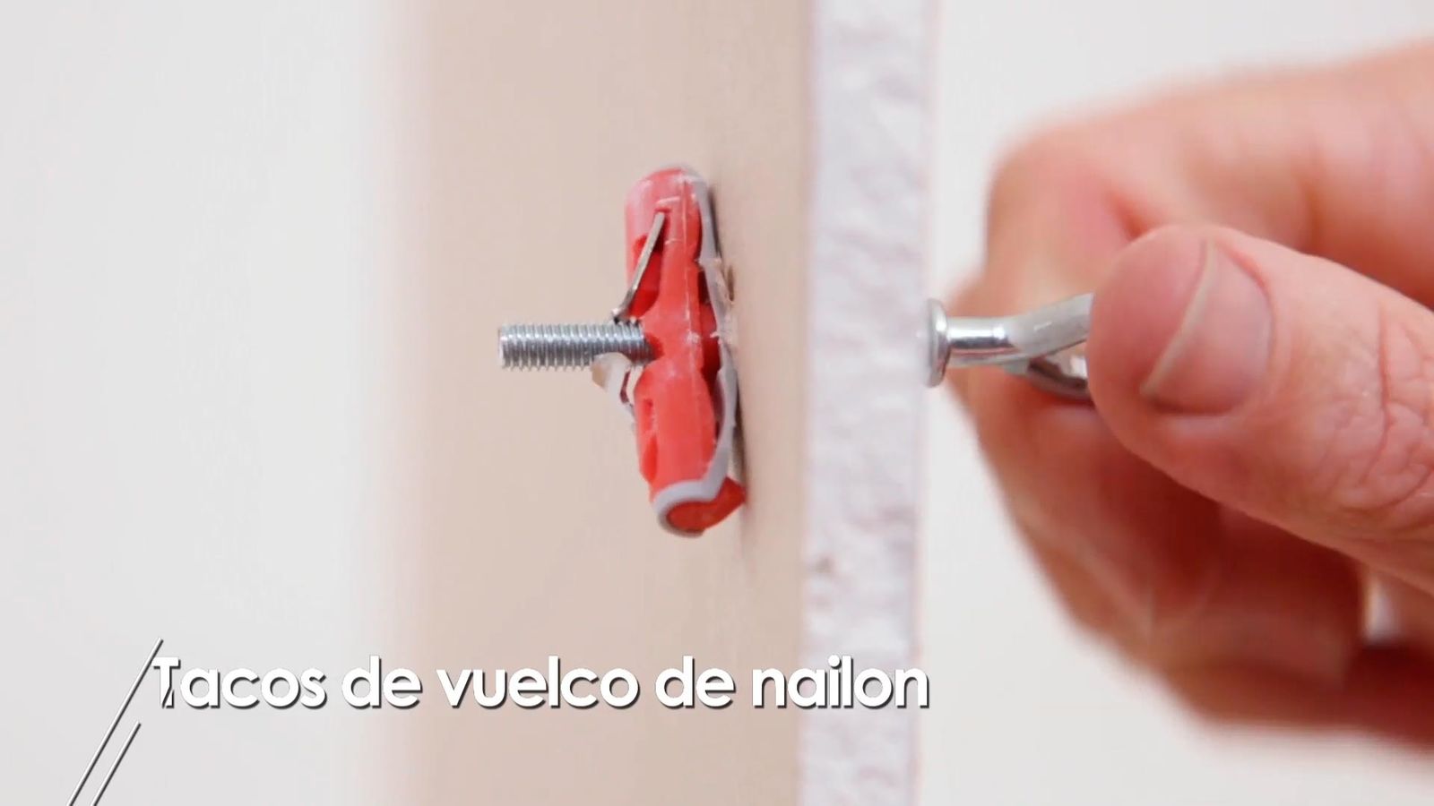 Cómo usar tacos de vuelco de nylon paso 6 Cómo usar tacos de vuelco de nylon paso 6