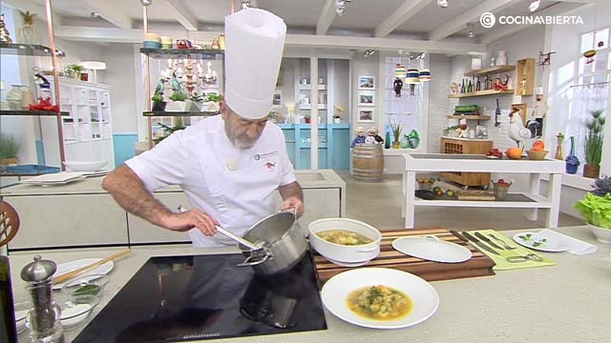 sopa de acelgas calabaza al curry karlos arguinano paso 4 KARL68190321