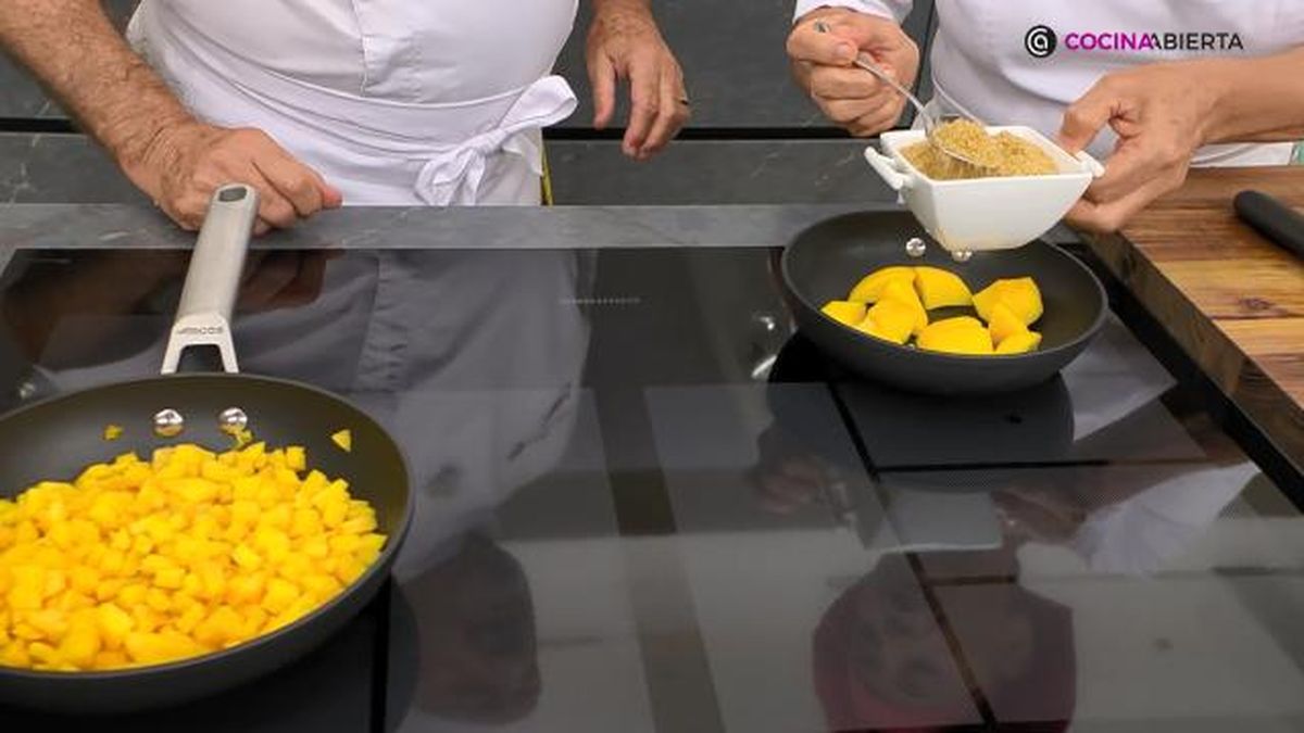 Karl7213 Rollo merengue melocoton paso 1