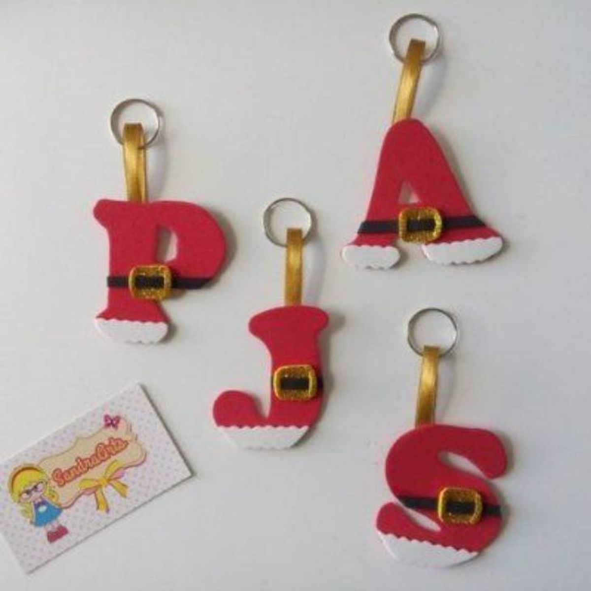 Adorno navideño de iniciales