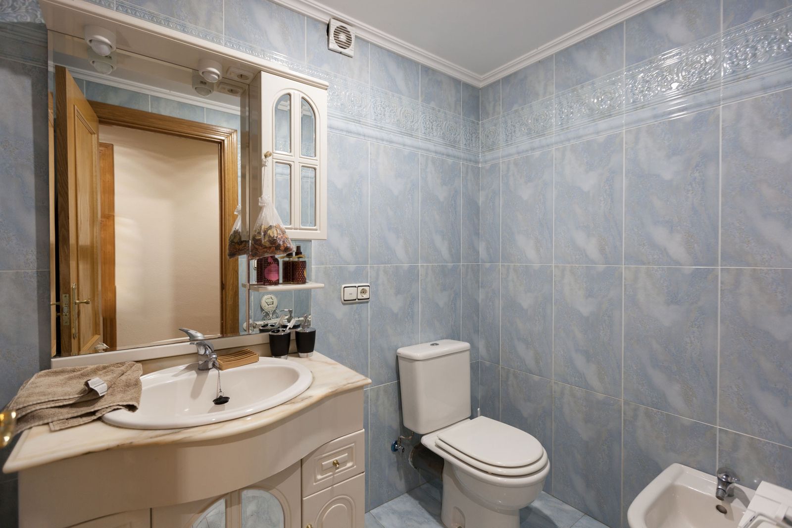 Decorar un baño renovado y funcional antes 1 Decorar un baño renovado y funcional antes 1