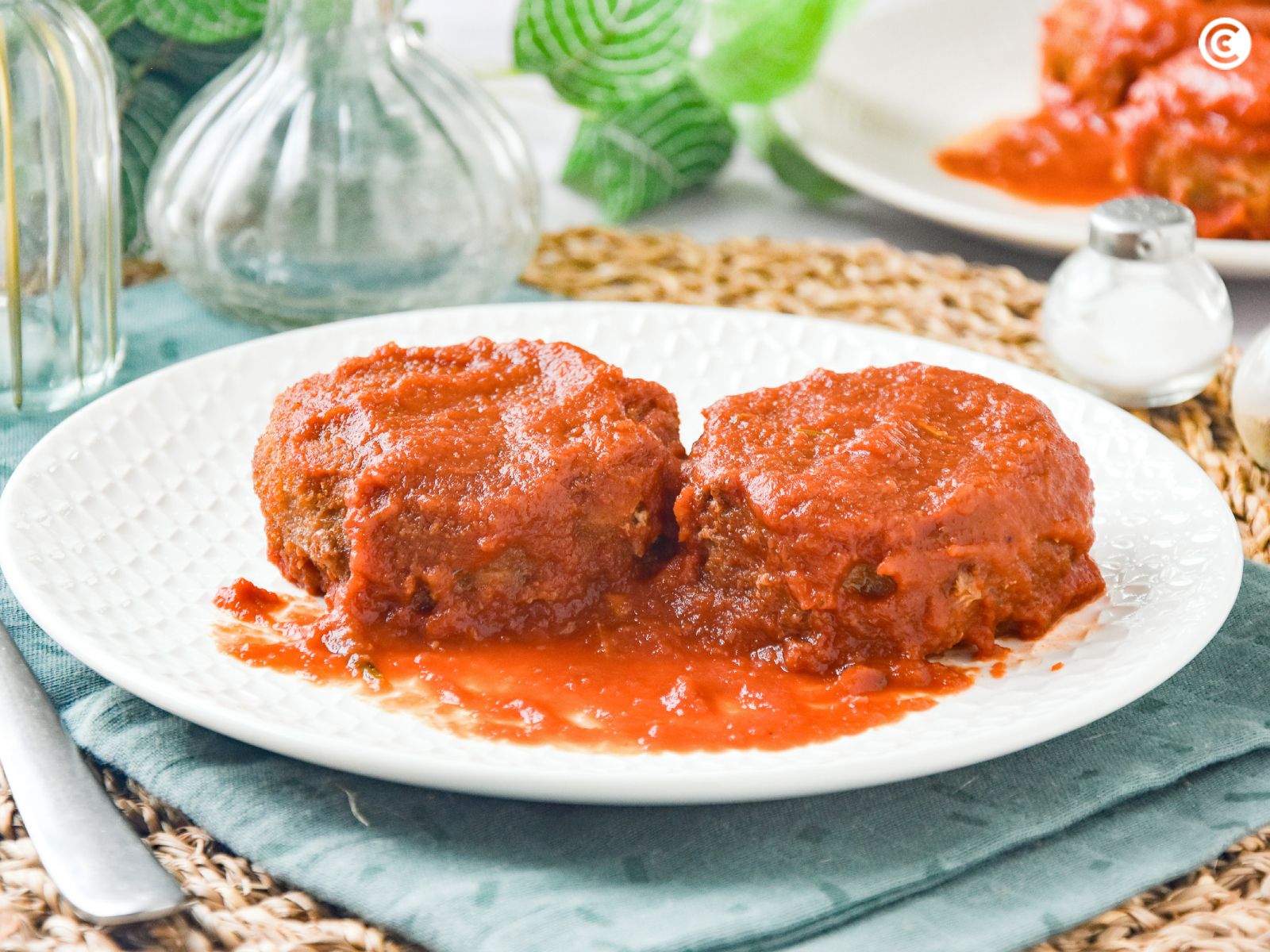 Receta de filetes rusos con tomate