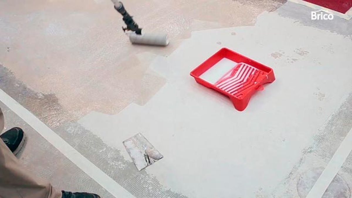 Sellador transparente de poliuretano para suelo de mortero paso 5