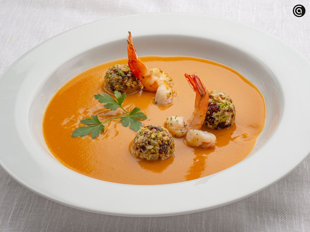 Crema de langostinos y bolas de queso de Joseba Arguiñano