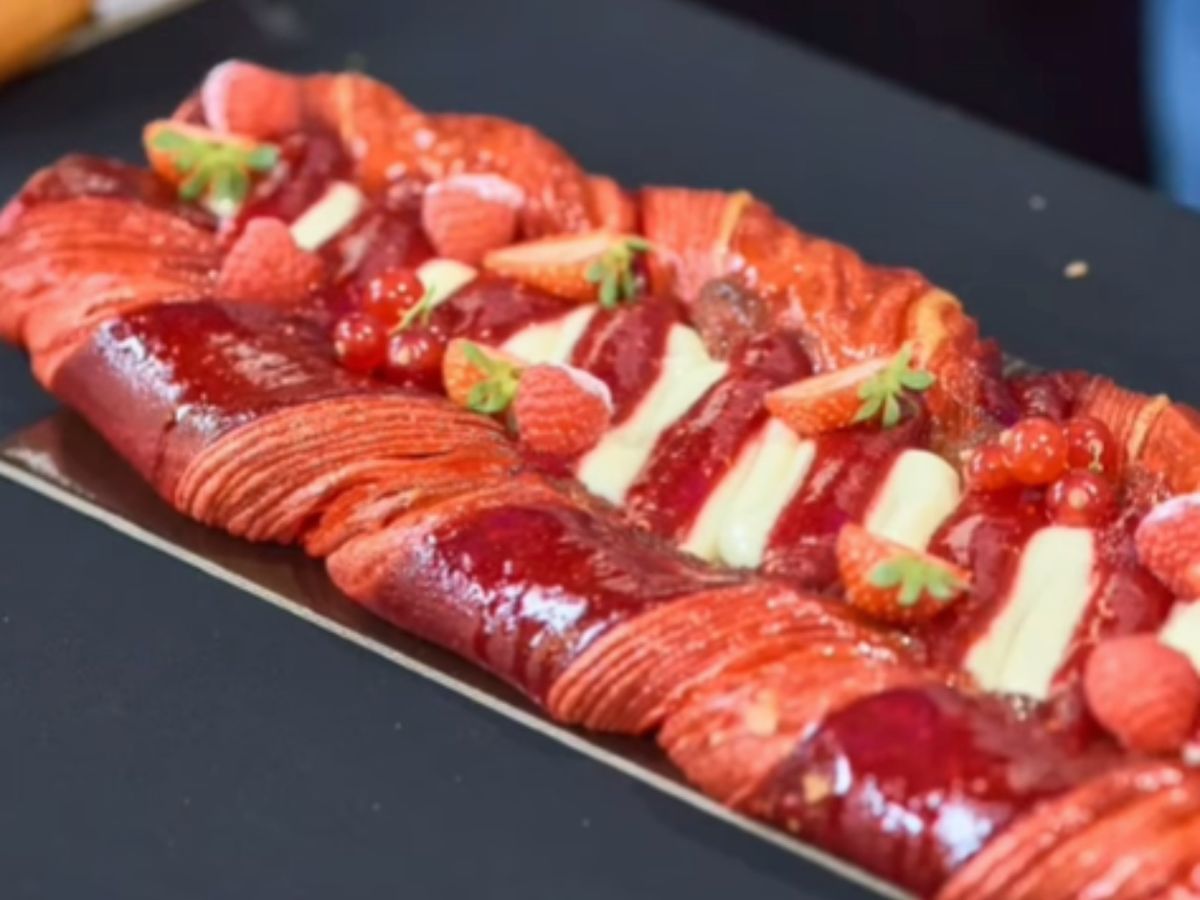 La mejor coca creativa combina frambuesa y mascarpone