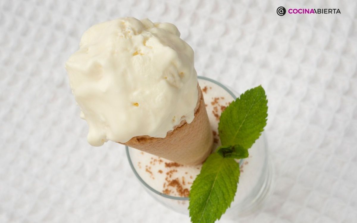 Aprende a hacer el helado de leche merengada de Karlos Arguiñano