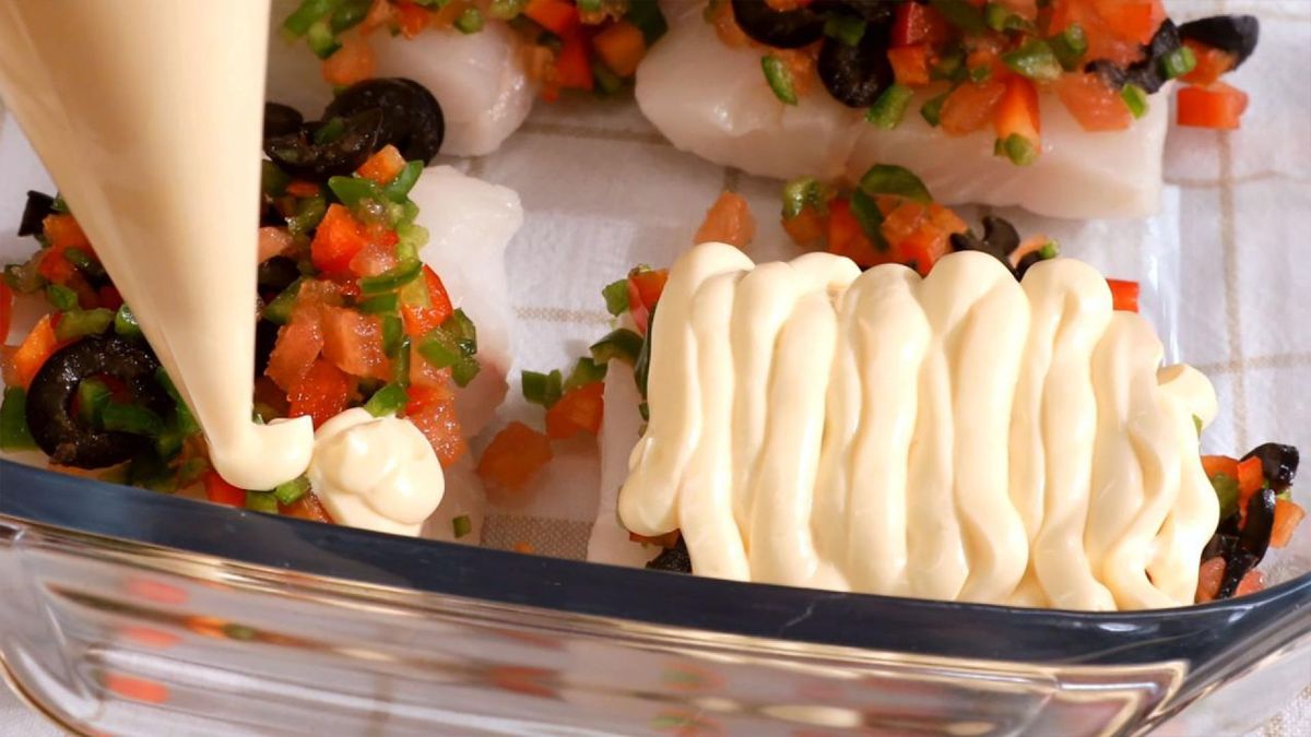 Técnica cómo usar manga pastelera  merluza con costra de mahonesa