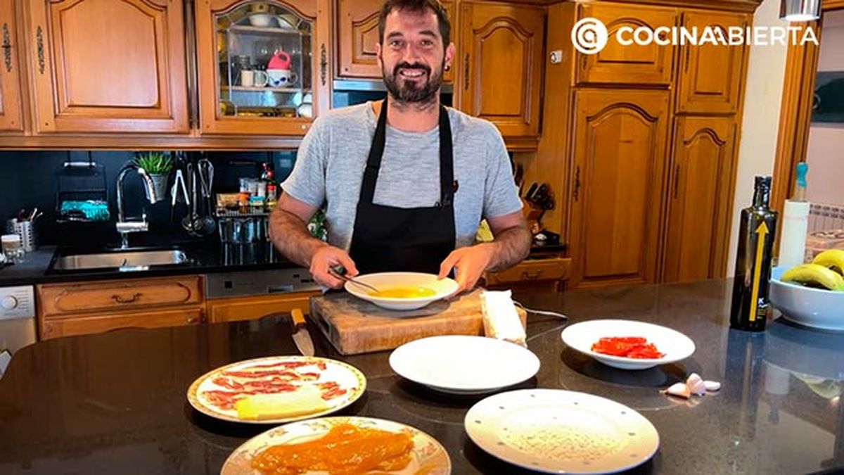 pechuga de pollo rellena de jamon y queso con salsa de pimientos receta joseba arguinano paso1