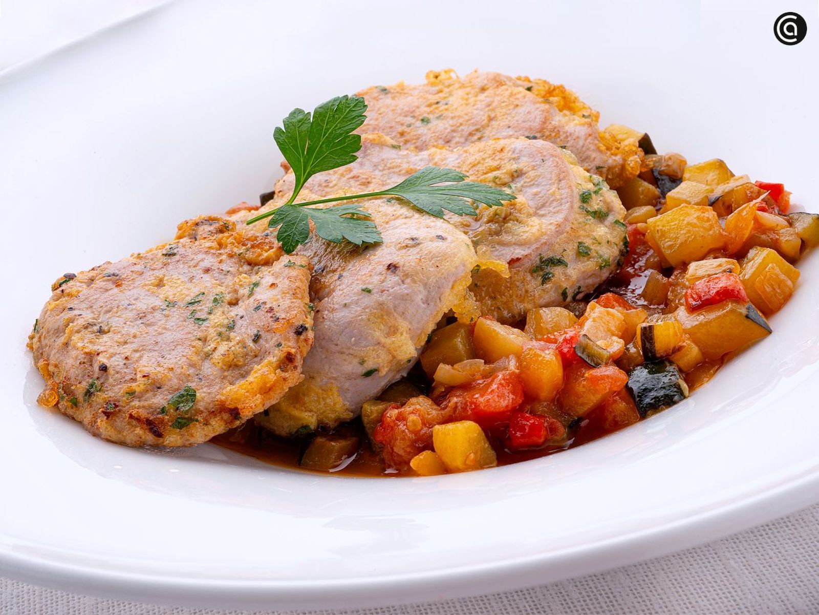 Solomillo de cerdo con pisto de calabacín
