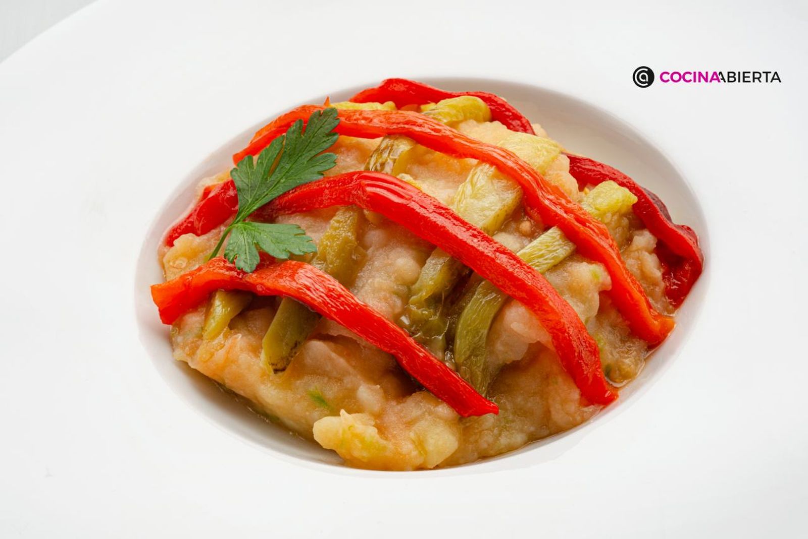 Antiguo gazpacho caliente, una receta tan sencilla como curiosa