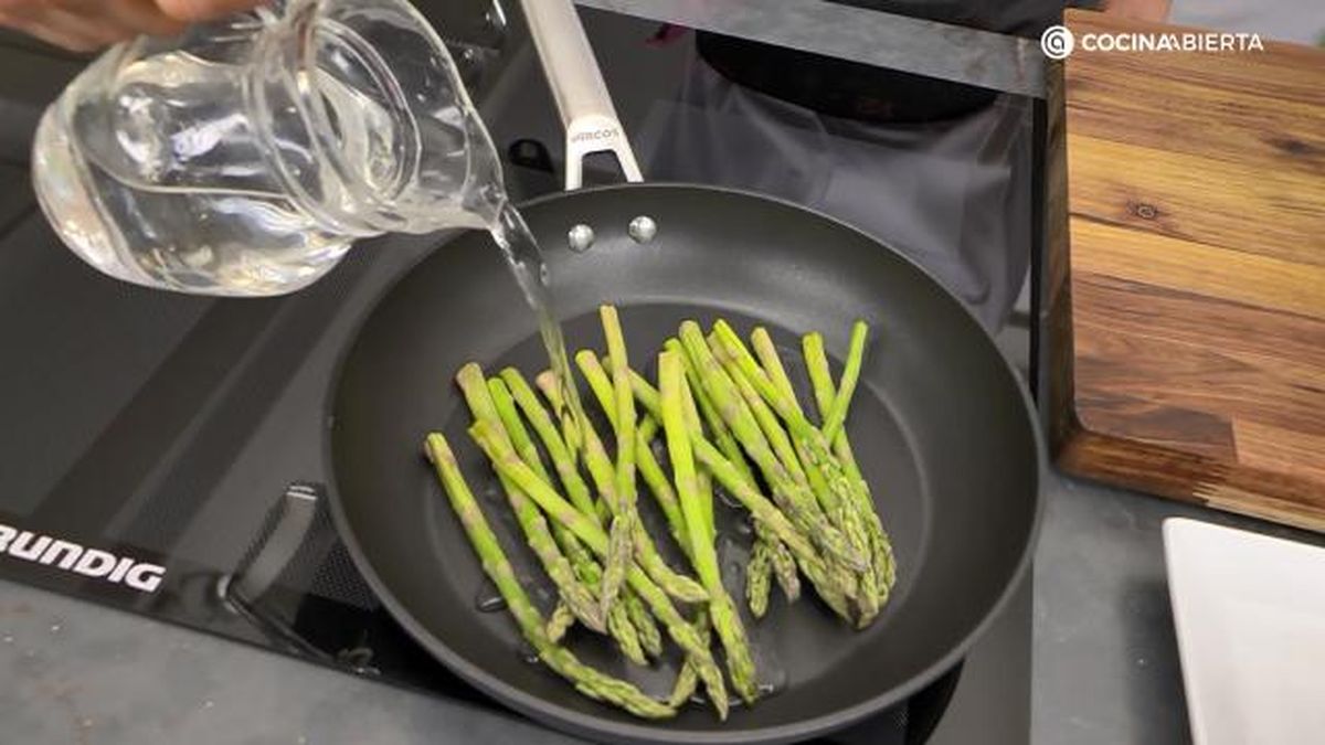 Karl7216 Ensalada ventresca atun esparragos coco paso 1