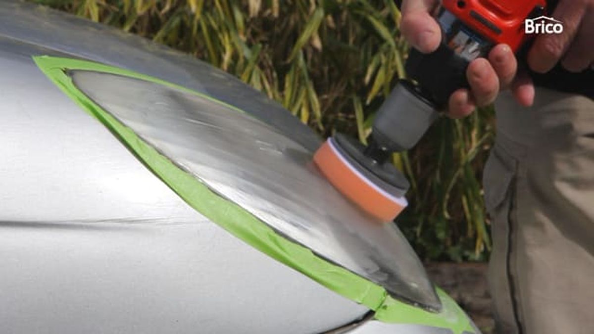 Bricomania 778 Kit pulir faros paso 5