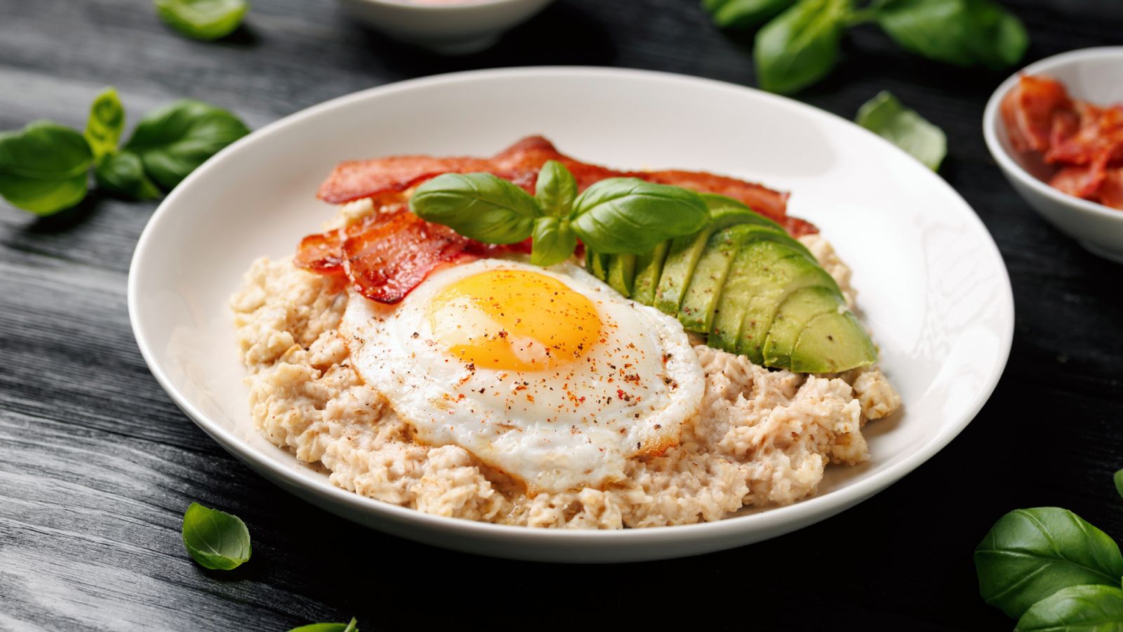 Las recetas de porridge fáciles también pueden prepararse en versión salada