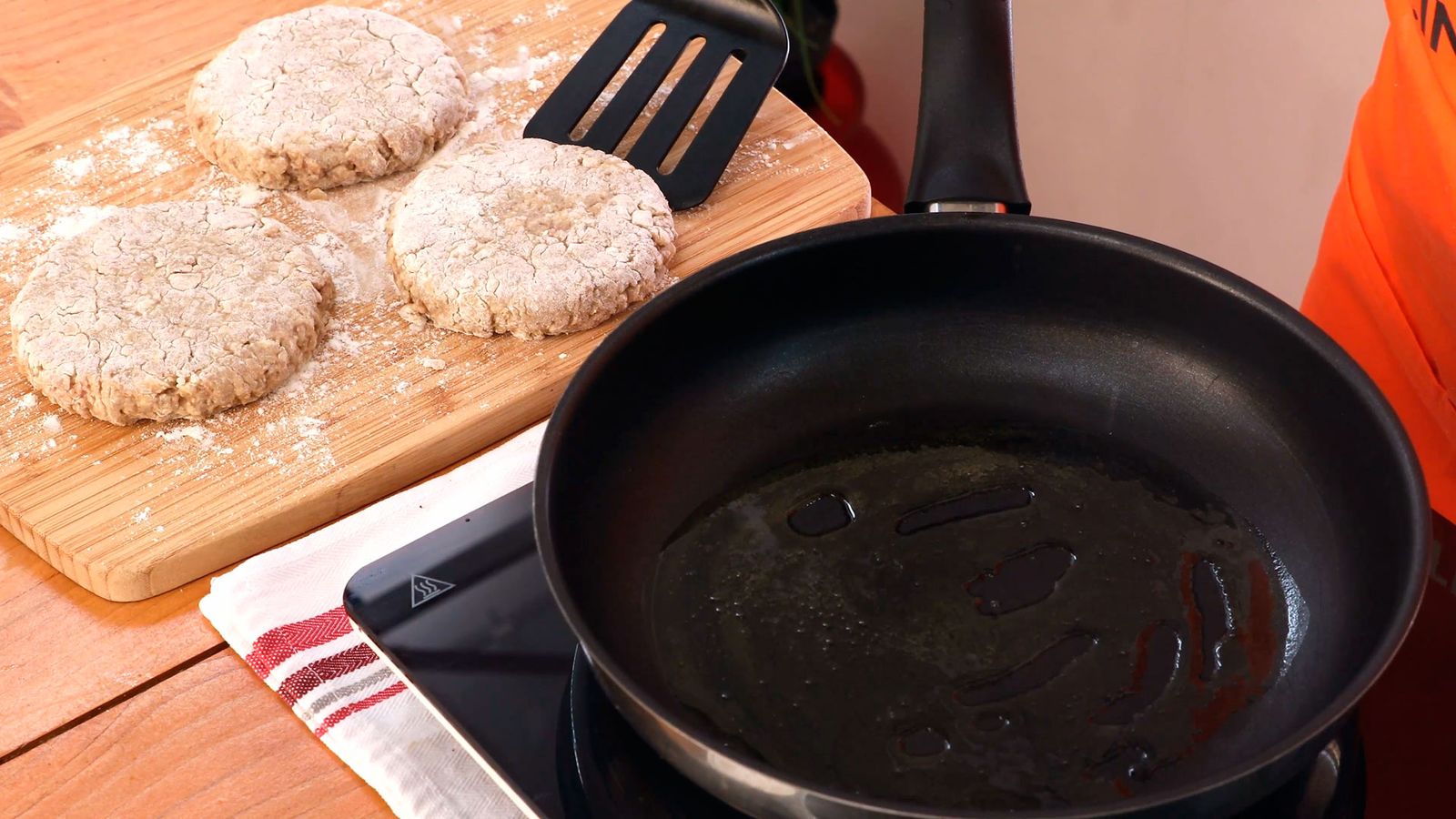 Receta de filetes rusos o hamburguesas de carne picada de vacuno paso 5 Receta de filetes rusos o hamburguesas de carne picada de vacuno paso 5