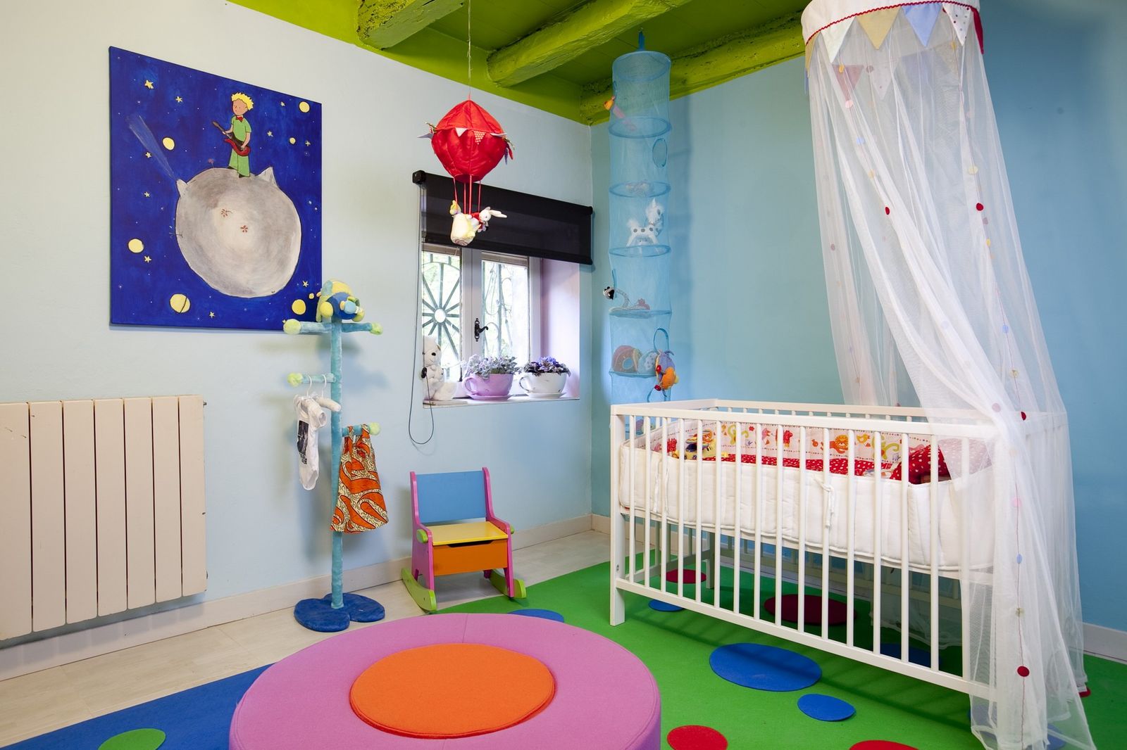 354 dormitorio con zona de juegos p07