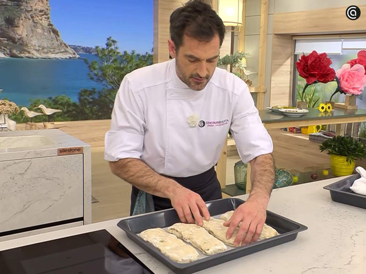 Hornea el pan con higos secos