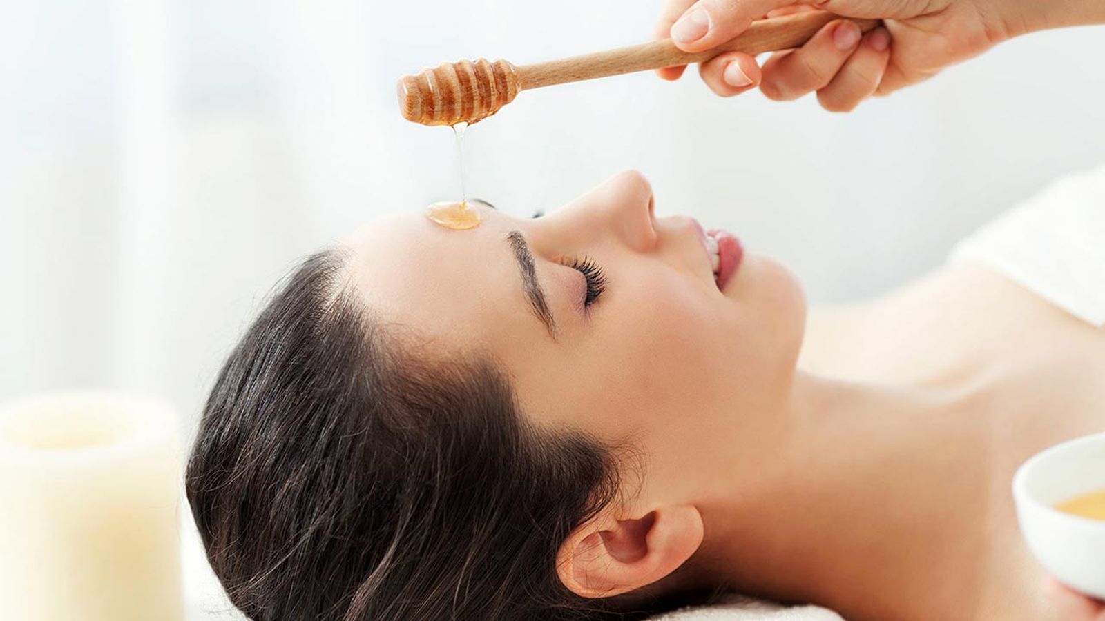 4 mascarillas faciales caseras con miel