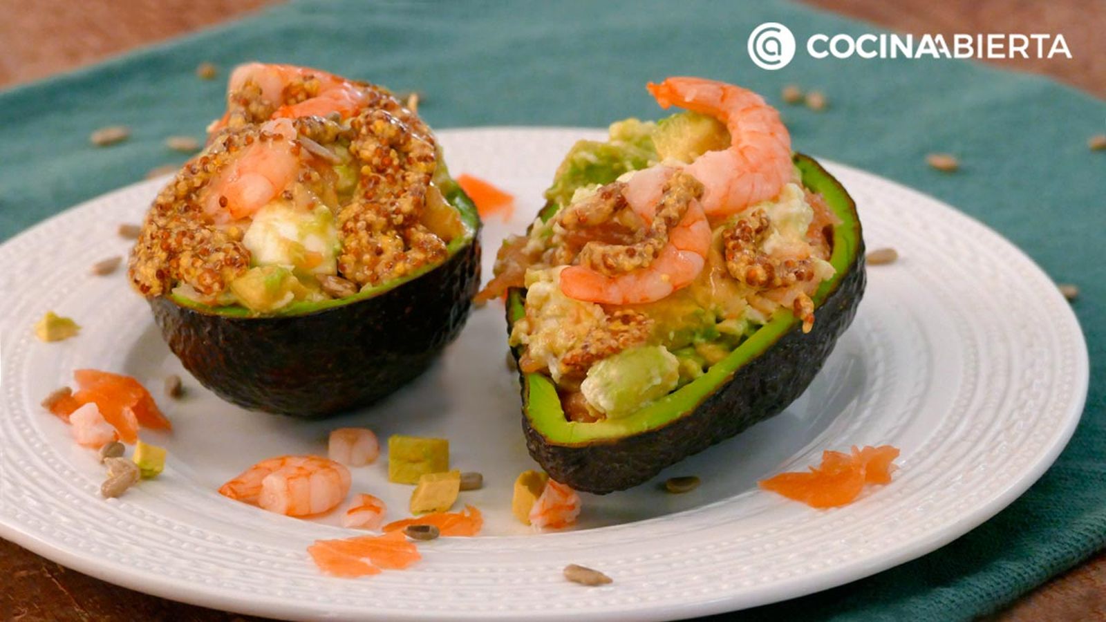 CTIS0886 receta ensalada de aguacate salmon y gambas 1 ca