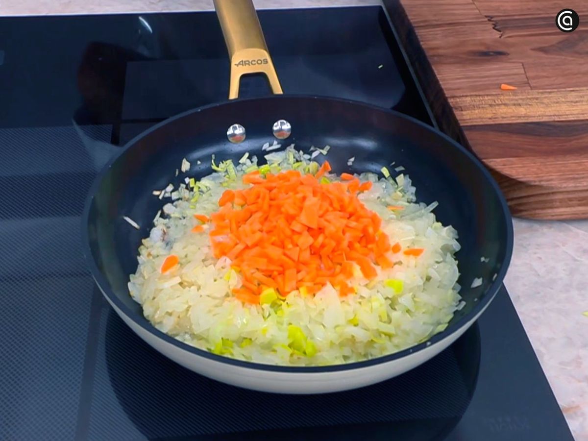 Sofrito de verduras para las hamburguesas de lentejas