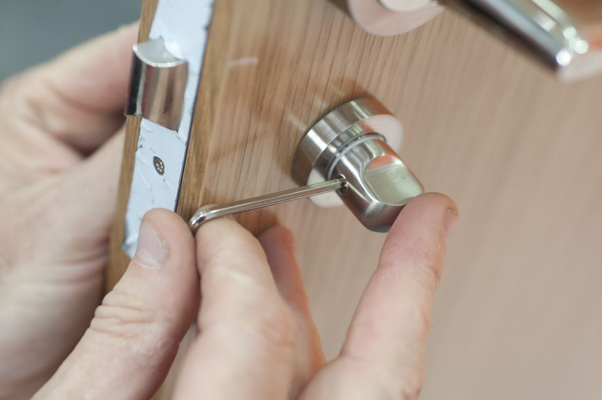 Bricomania 695 Sustitucion de puerta p16