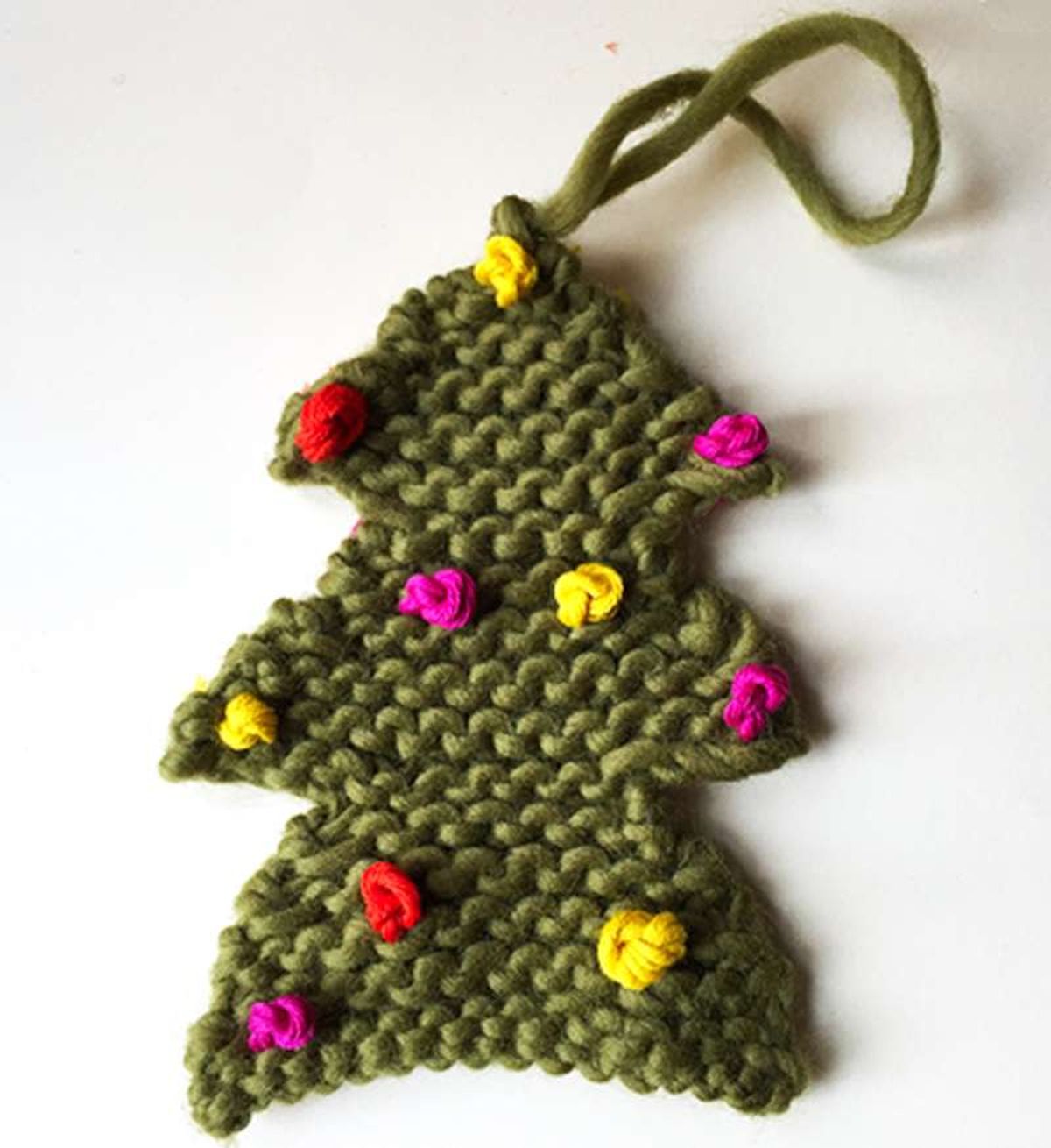 Mini árbol de Navidad de lana.