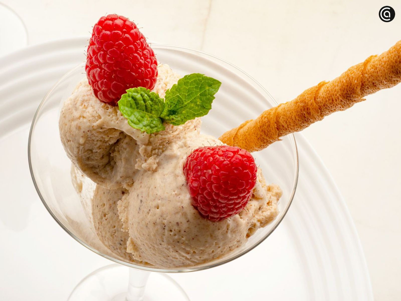 Helado casero de avellanas tostadas, un postre irresistible de Karlos Arguiñano