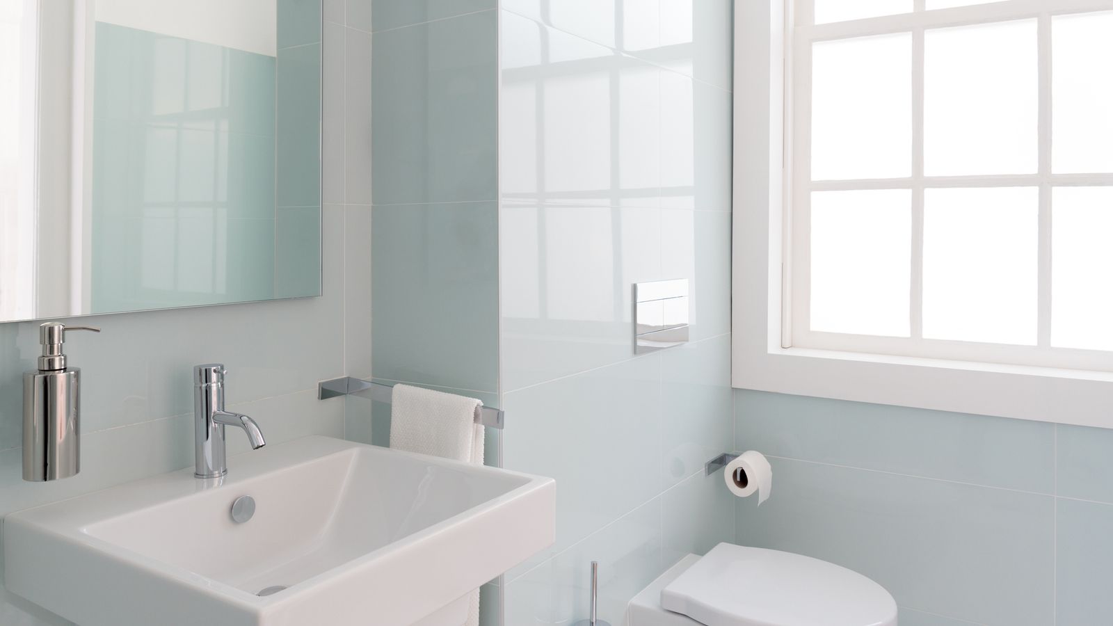 Los tonos suaves de verde menta pueden ayudar a crear un ambiente de spa