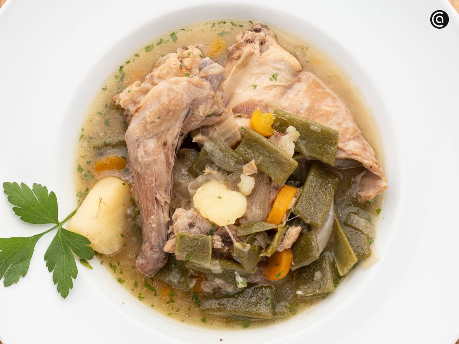 Conejo guisado con hortalizas al jengibre, receta de cazuela de Karlos Arguiñano