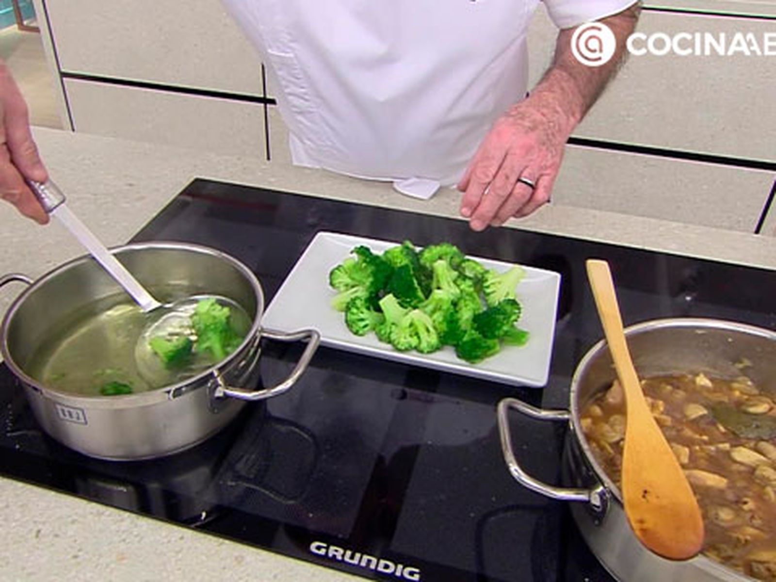 Saca el brócoli cocido karl6903 pollo champinones p5