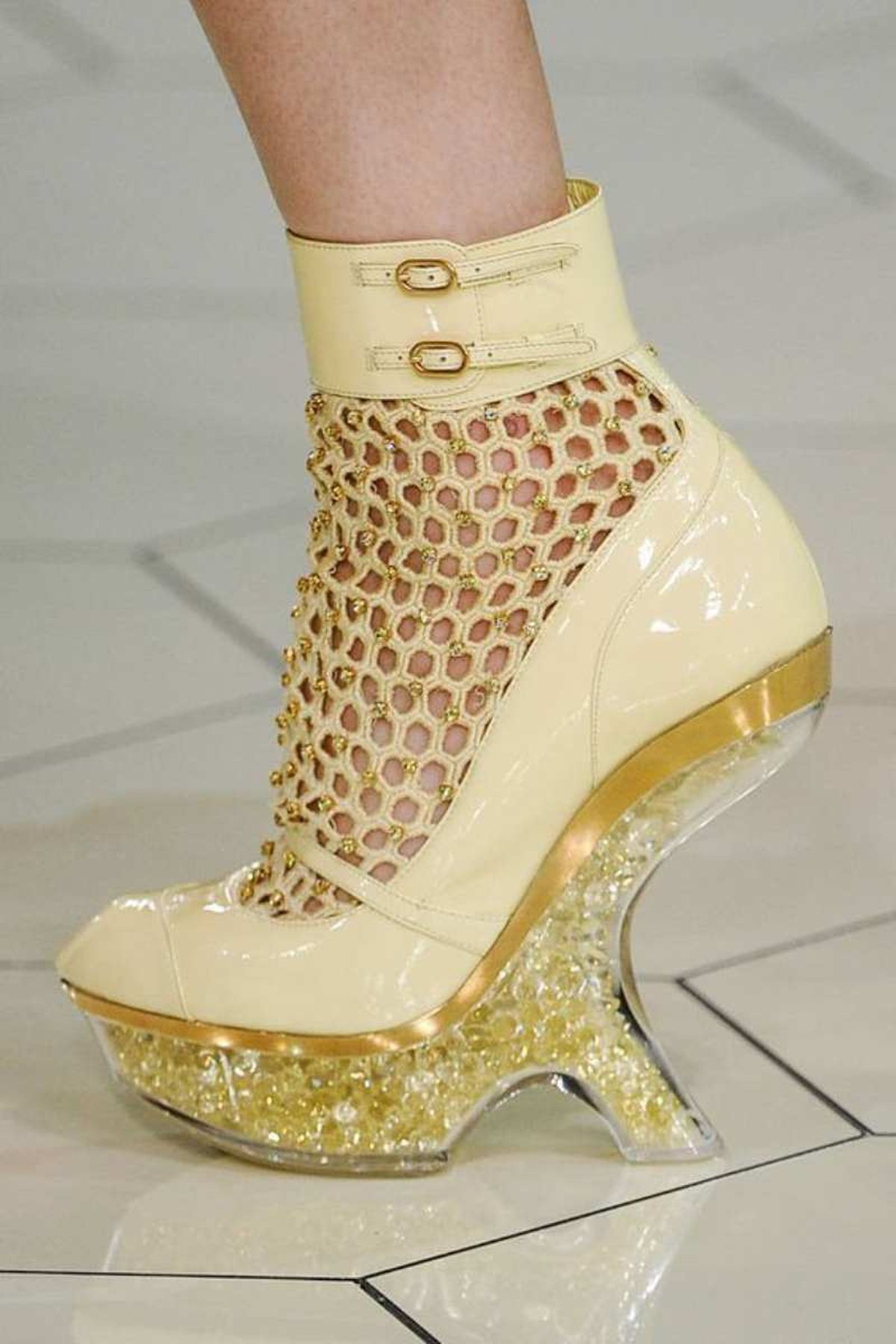 Tacón fantasía de la colección primavera-verano 2013 de Alexander McQueen