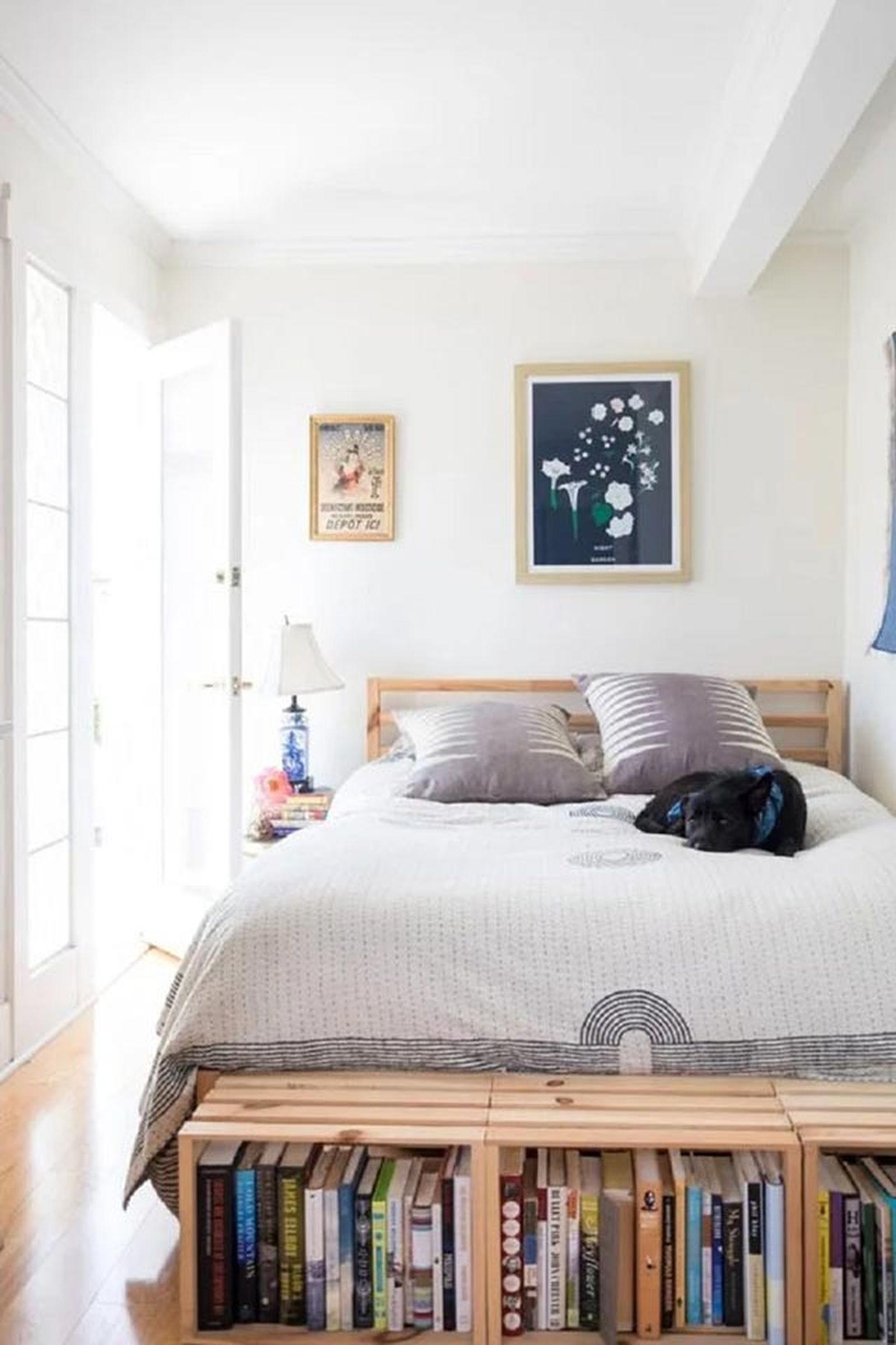 Ideas originales para decorar el pie de cama del dormitorio 10