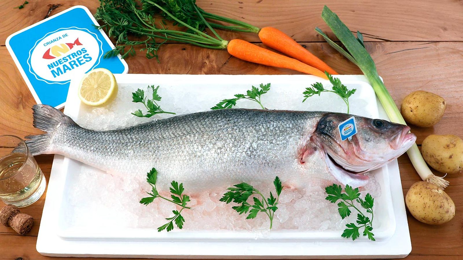 Artículo sobre lubina, pescado blanco bajo en grasa Artículo sobre lubina, pescado blanco bajo en grasa