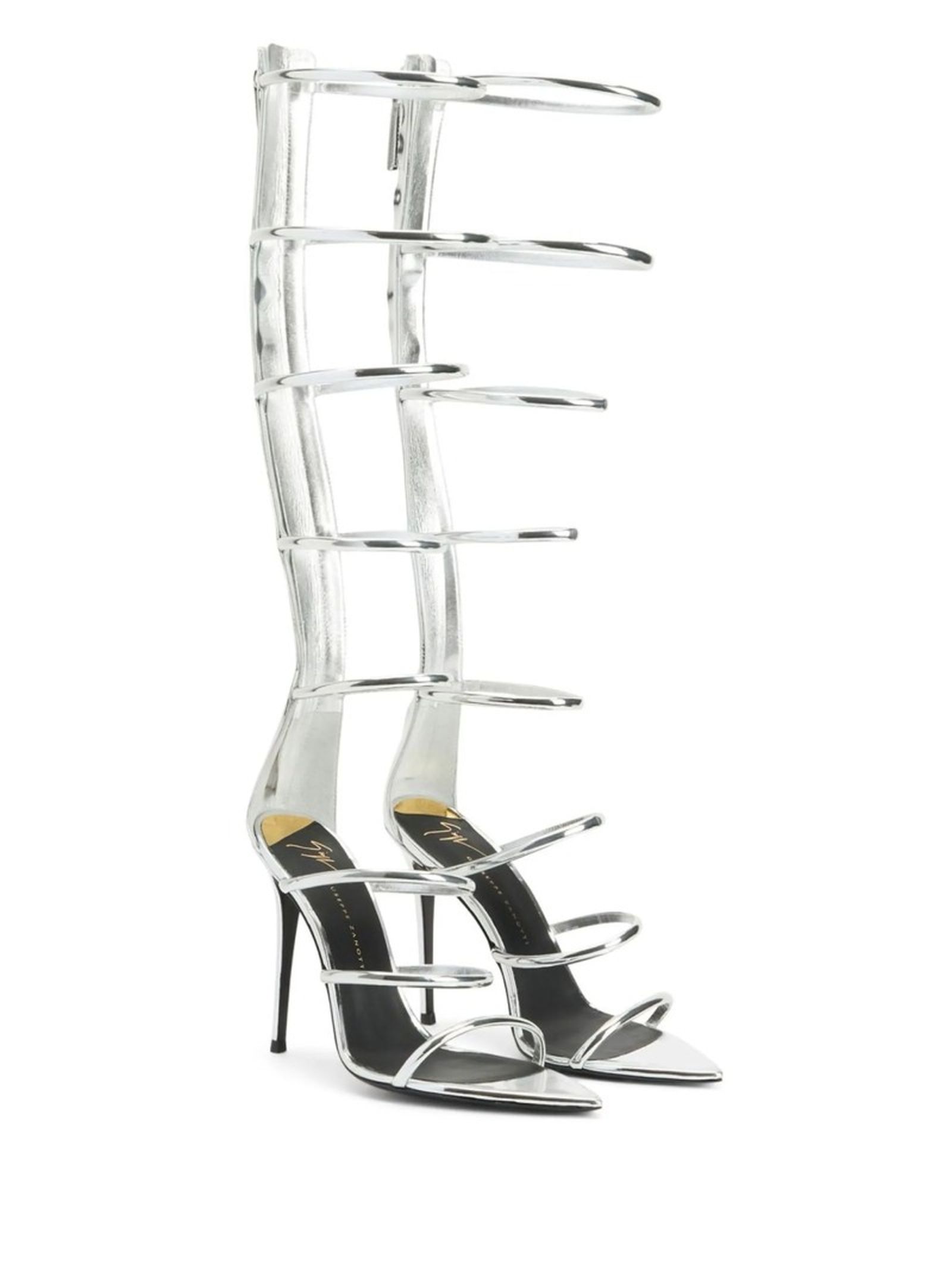 Sandalia plateada con tacón tipo gladiador de Giuseppe Zanotti Sandalia plateada con tacón tipo gladiador de Giuseppe Zanotti