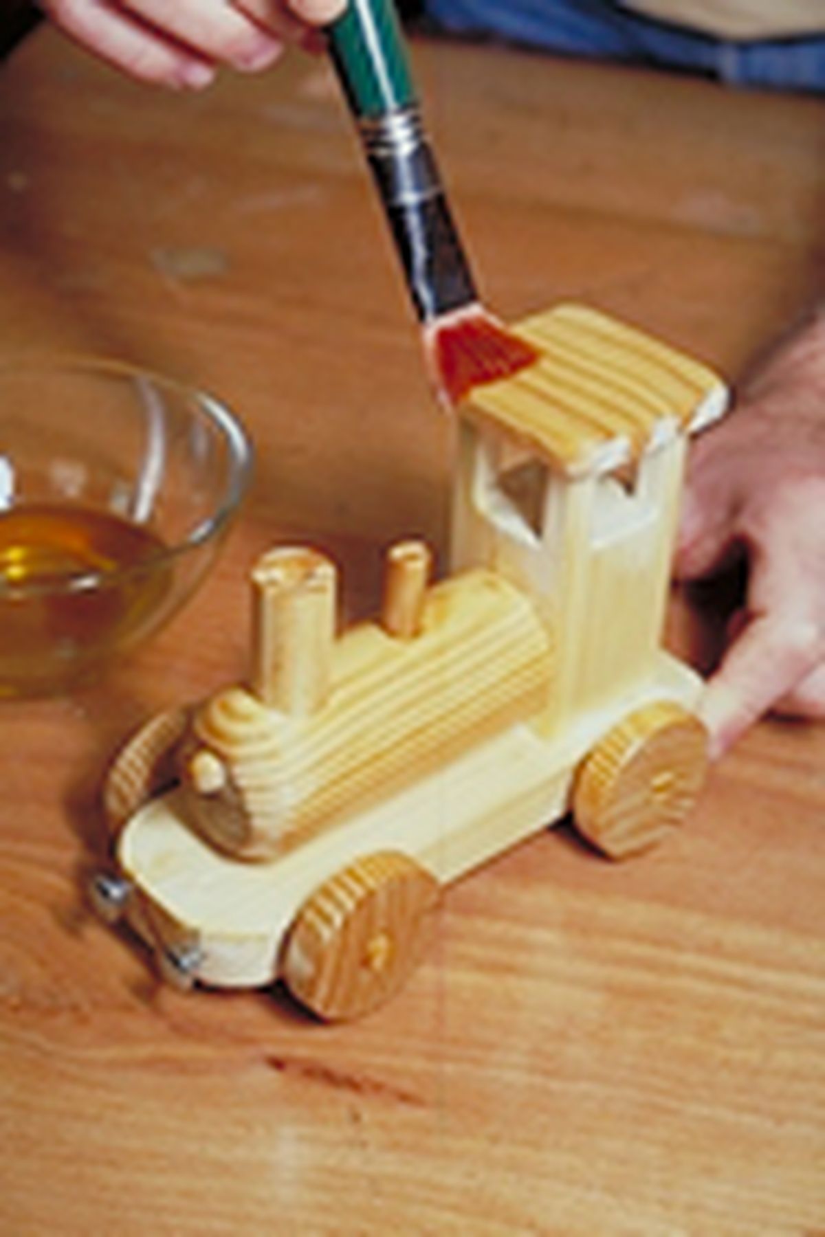 Cómo hacer un tren de madera paso 13