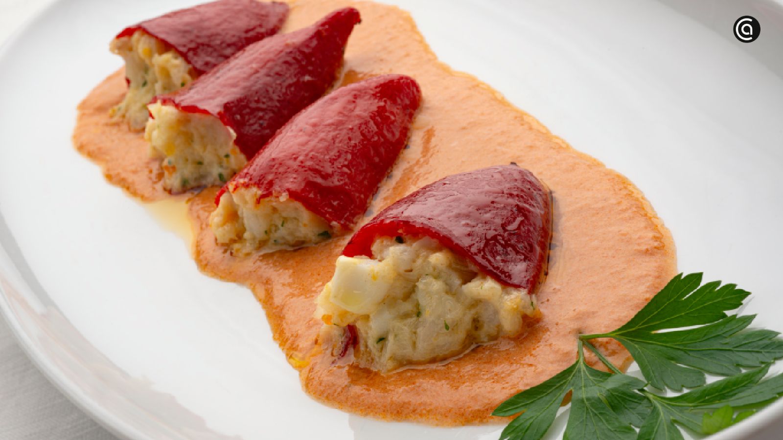 13 recetas de pimientos rellenos - Pimientos rellenos de merluza y huevo