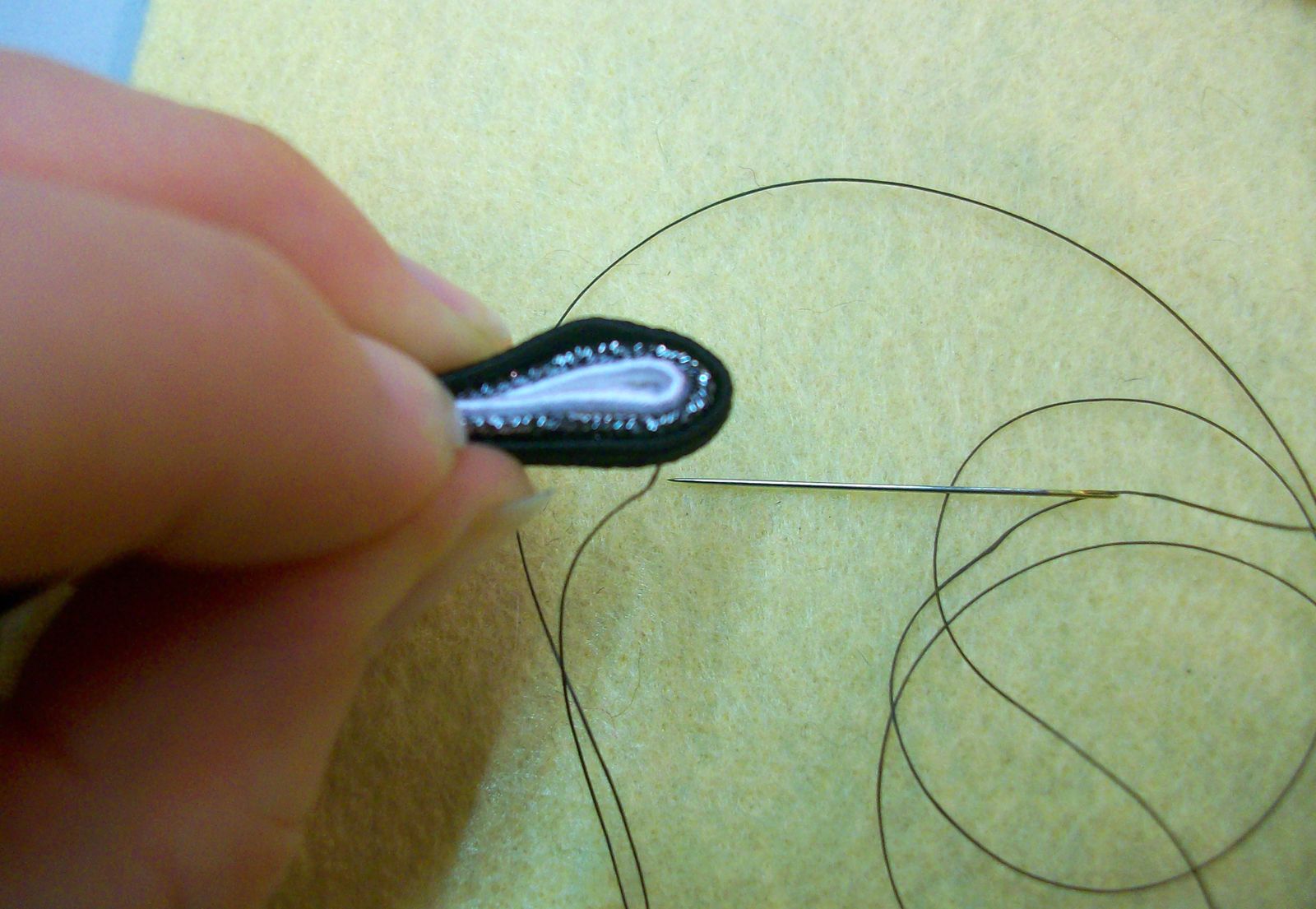 tecnica soutache adorno paso1 tecnica soutache adorno paso1