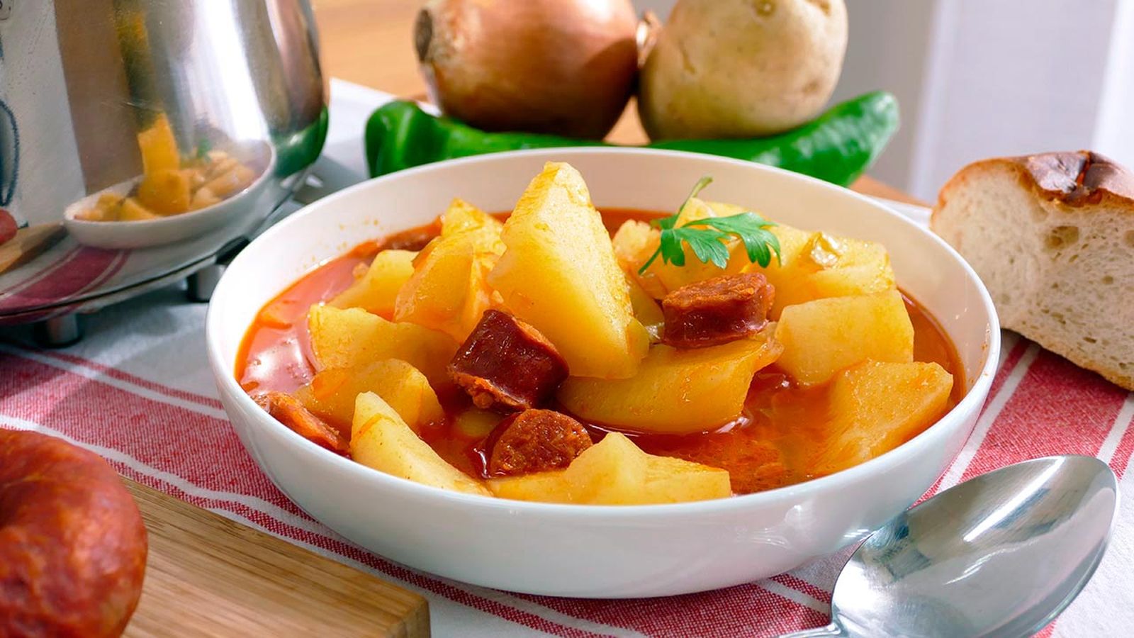 Platos de cuchara de toda la vida patatas a la riojana Platos de cuchara de toda la vida patatas a la riojana